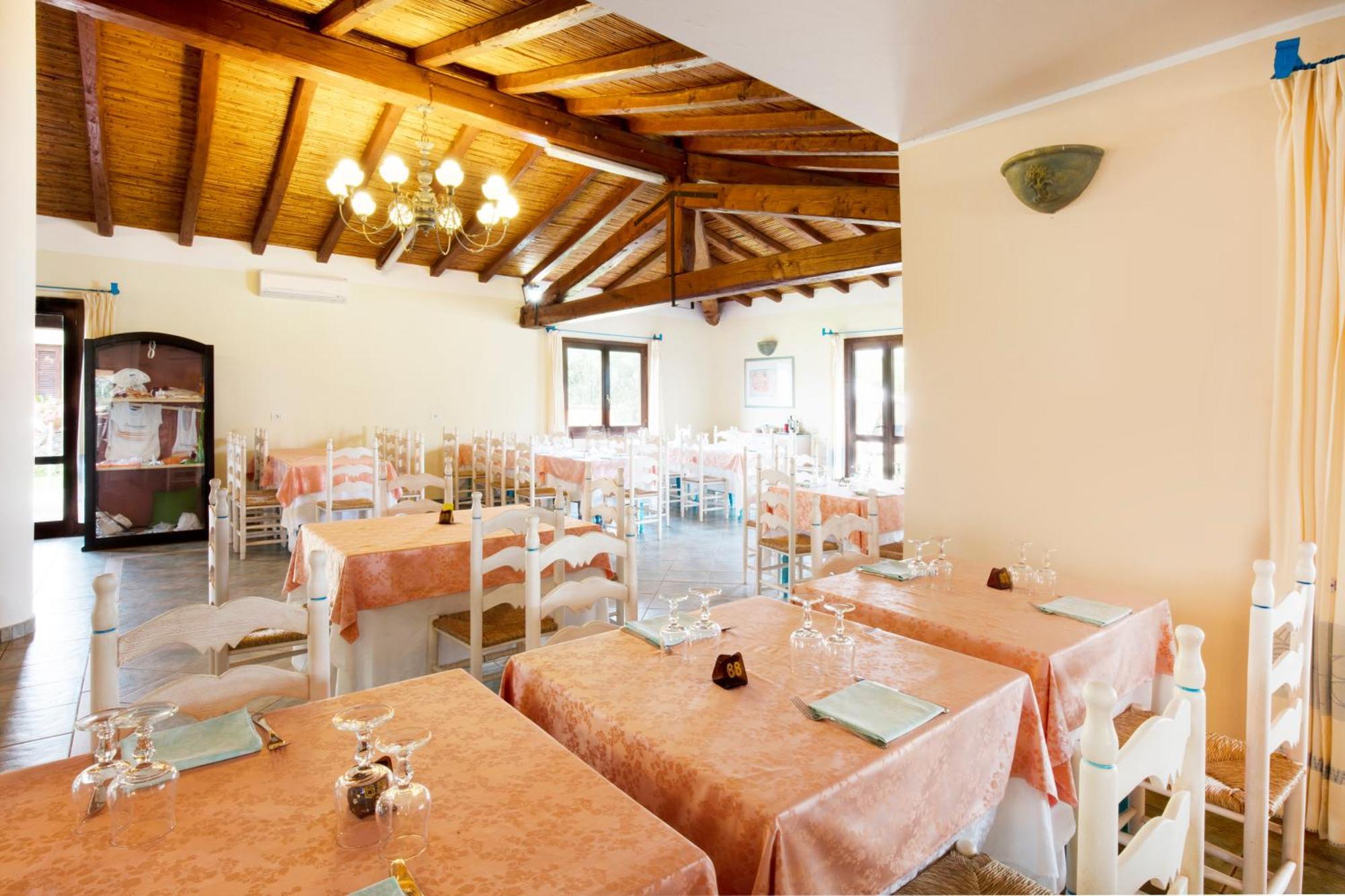 Li Suari Club Village Hotel San Teodoro (Sardinia)
