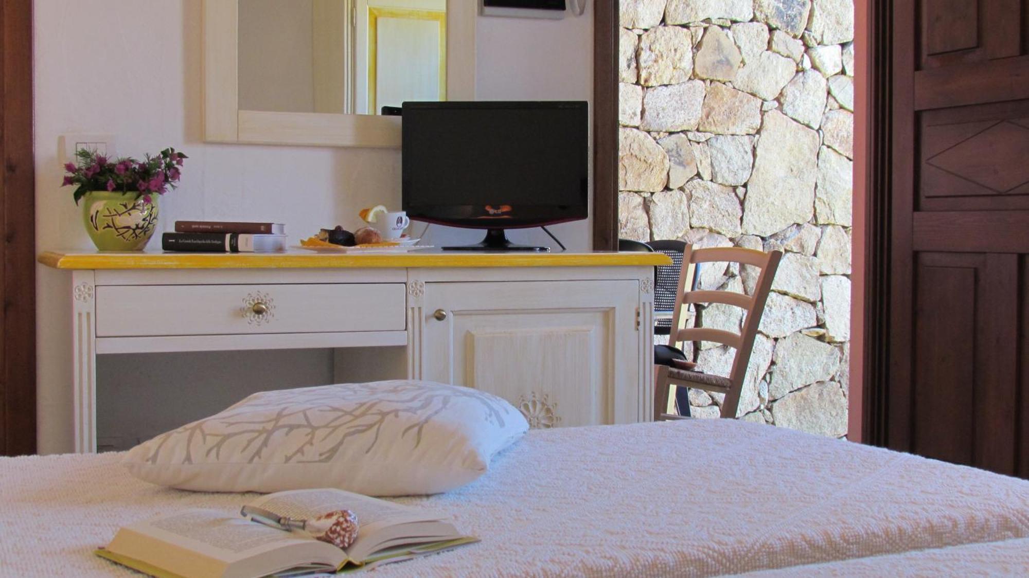 Li Suari Club Village Hotel San Teodoro (Sardinia)
